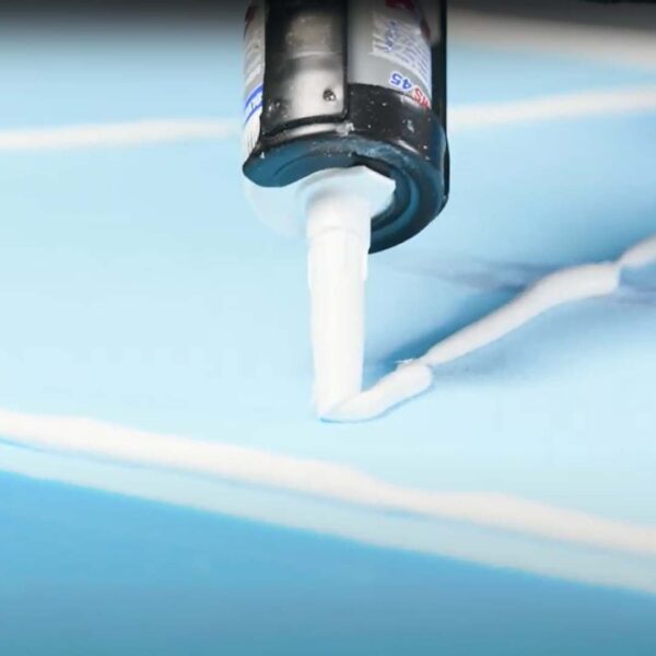 MAPEPUR MULTI ADHESIVE FOAM G (Bomboletta 750Ml) - La schiuma adesiva per incollaggi facili e veloci. MapepPUR Multi Adhesive Foam G è una schiuma poliuretanica adesiva per l’incollaggio di rivestimenti e componenti edili. - immagine 2